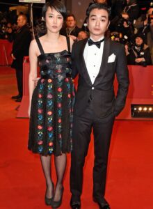 菊地凛子の旦那